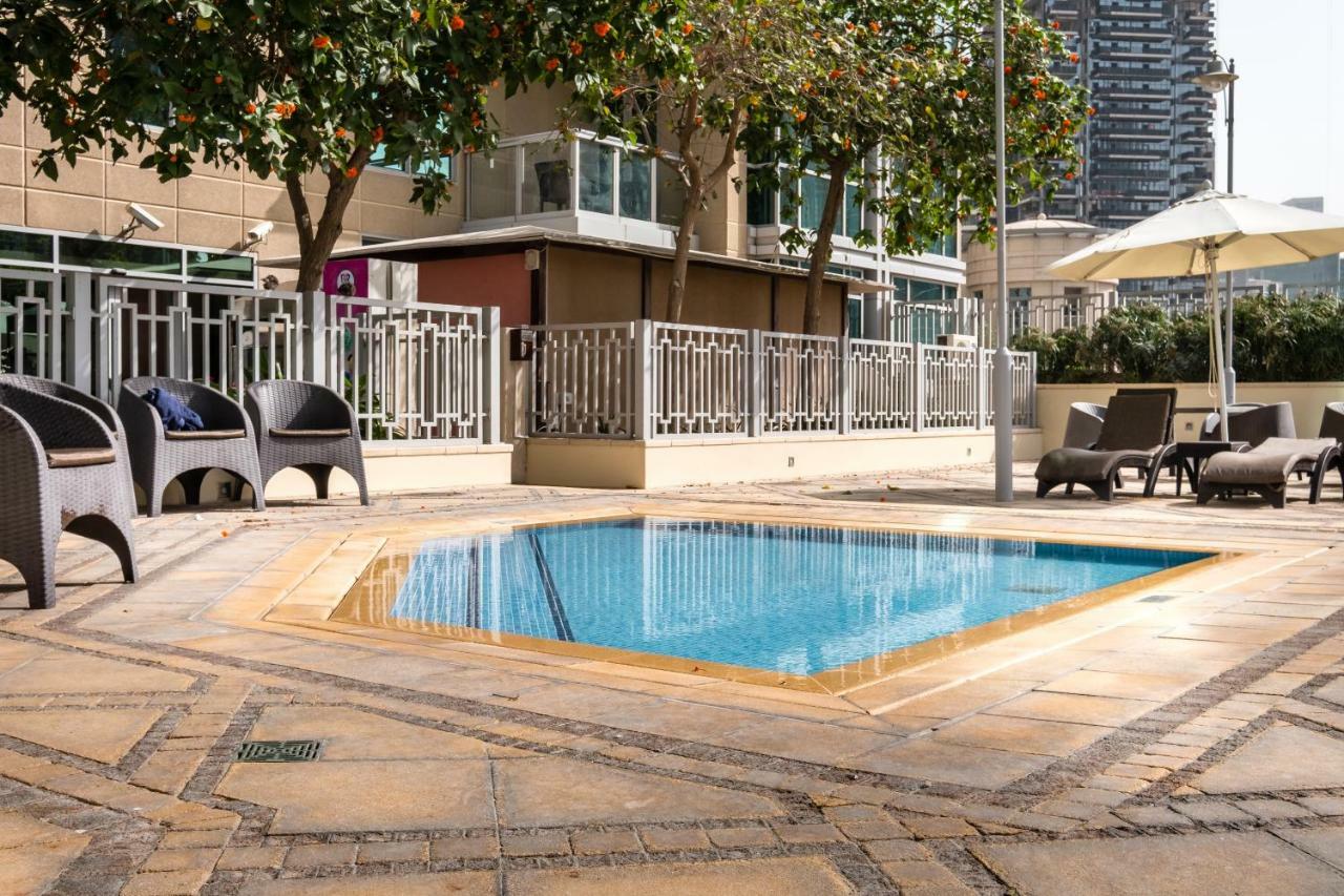 Maison Privee - Exclusive Apt With Burj Khalifa Next Door ドバイ エクステリア 写真