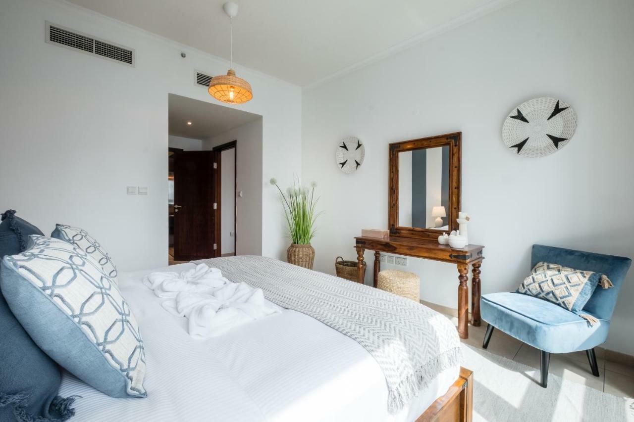 Maison Privee - Exclusive Apt With Burj Khalifa Next Door ドバイ エクステリア 写真